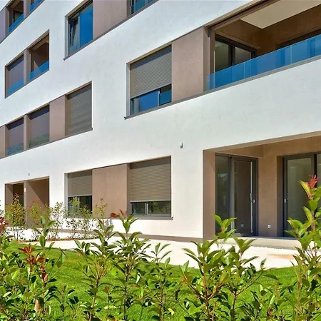 アパート Spada 3 Bedrooms Near The Beach! ポレッチ